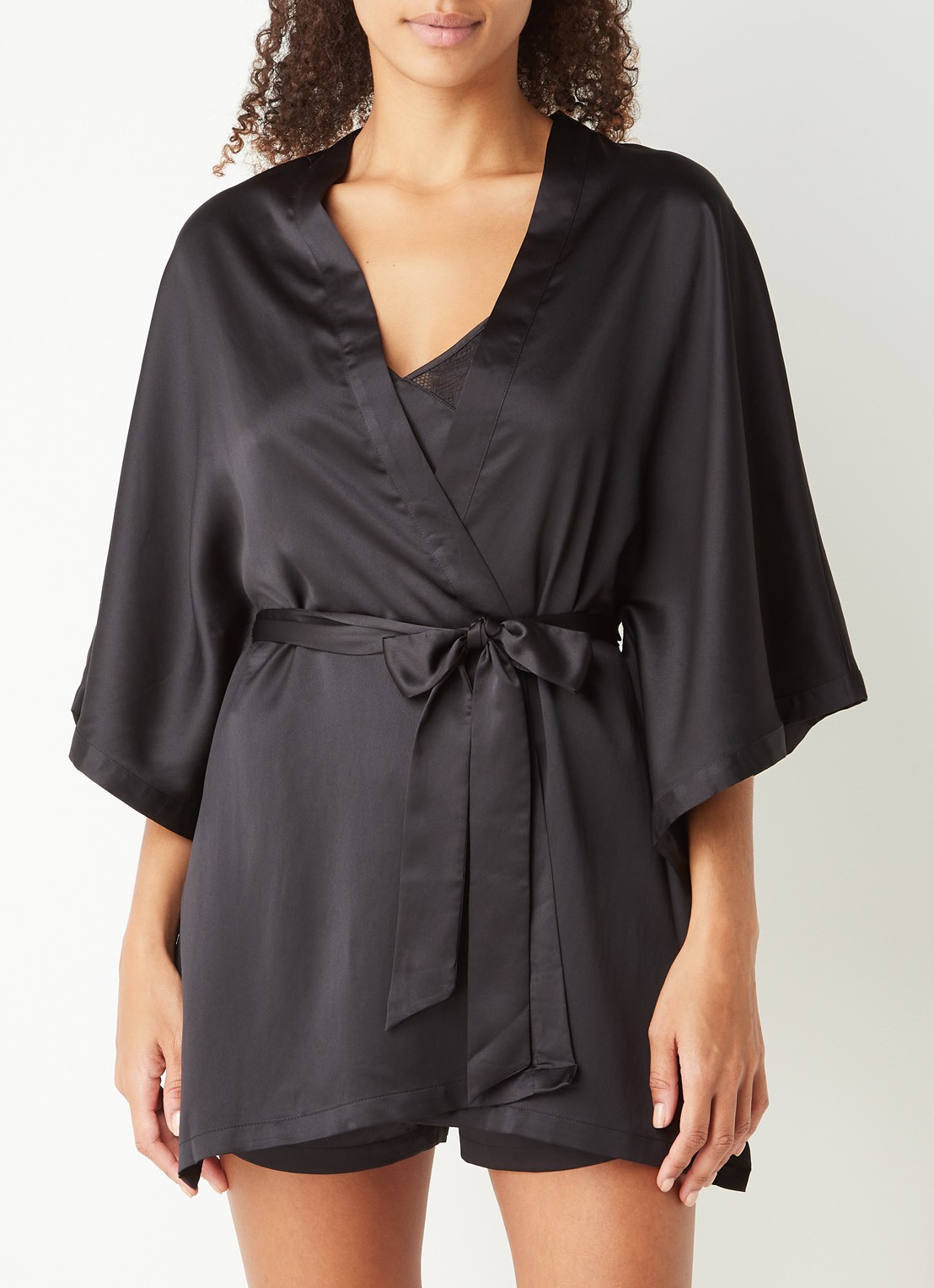 Passionata Thelma kimono van satijn met kant - detail 4 zwart