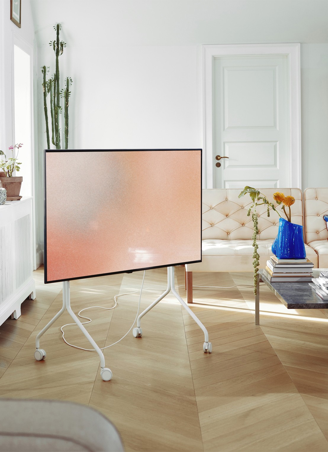 Pedestal Moon Rollin' TV standaard 107 cm - voorkant 7 ivoor