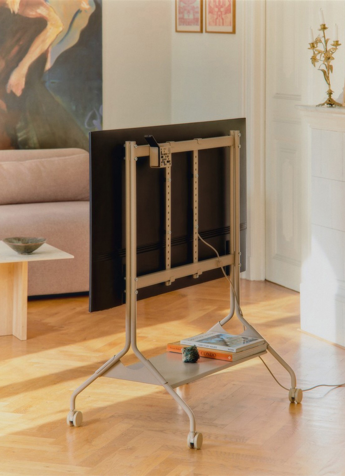 Pedestal Moon Rollin' TV standaard 107 cm - voorkant 4 beige
