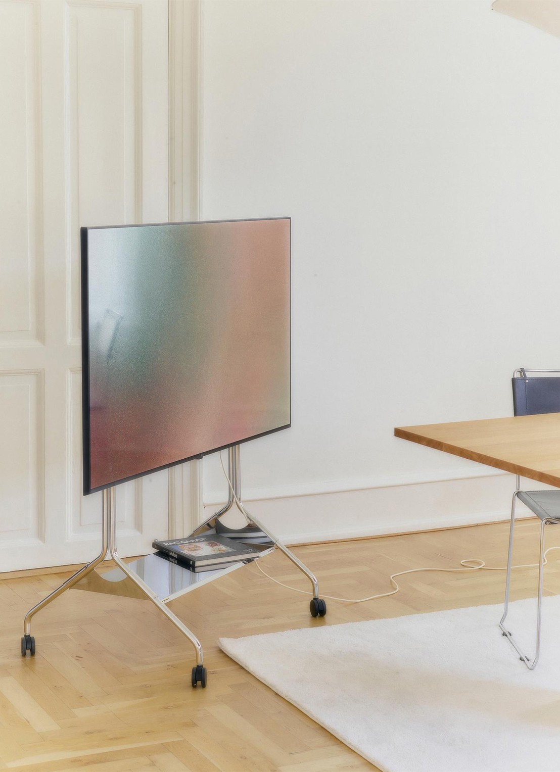 Pedestal Moon Rollin' TV standaard 121 cm - detail 4 zilver