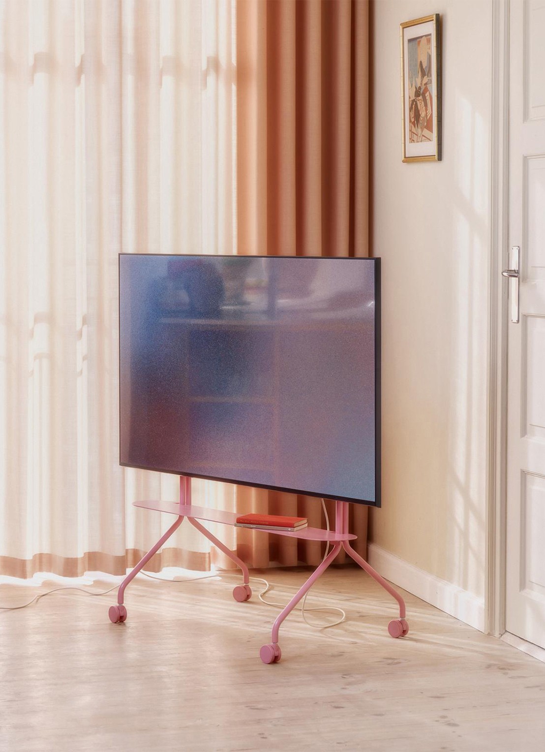 Pedestal Pipe plank voor TV standaard 99 cm - detail 3 roze