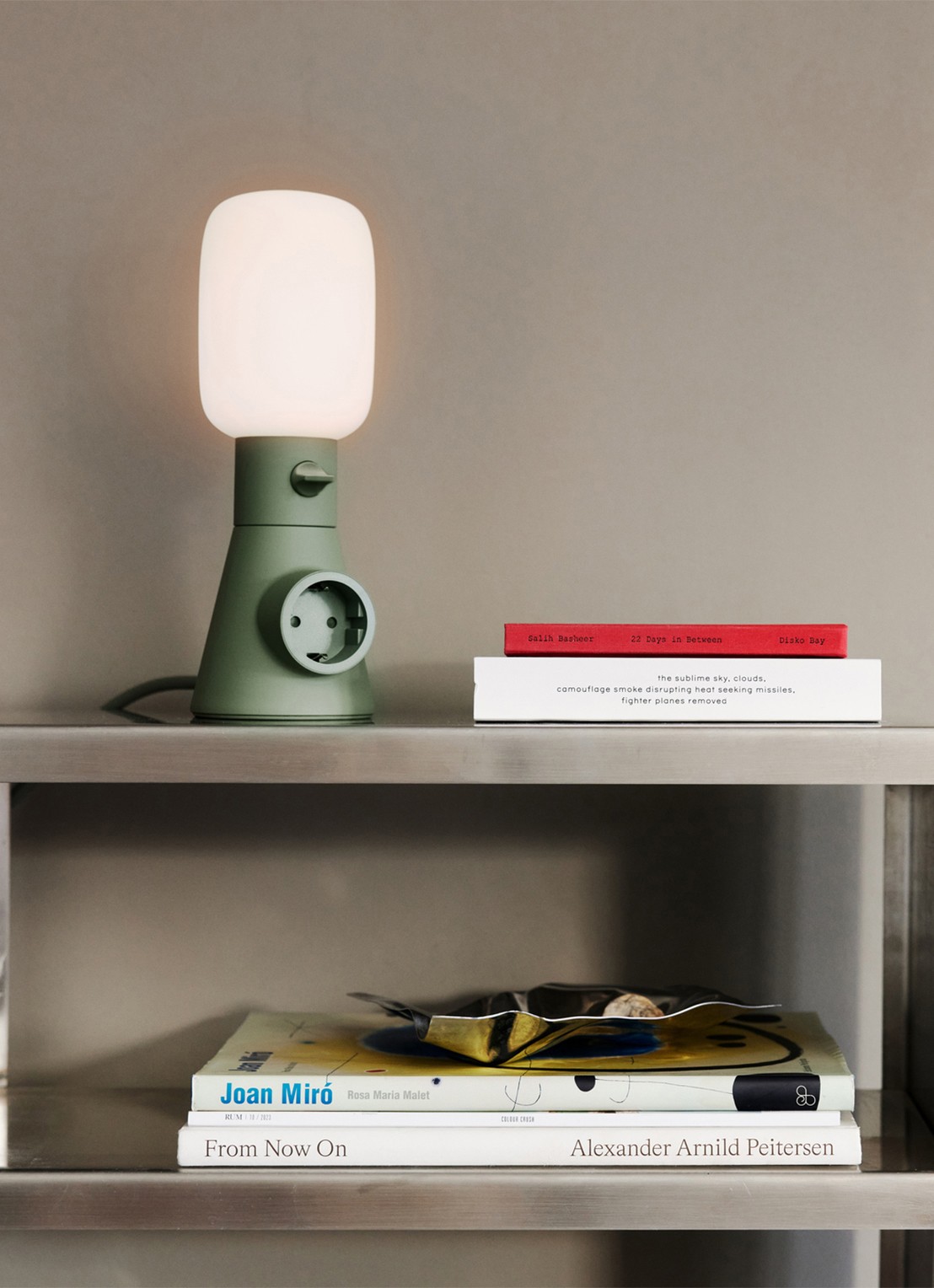 Pedestal Plug-in vloerlamp - voorkant 2 mosgroen