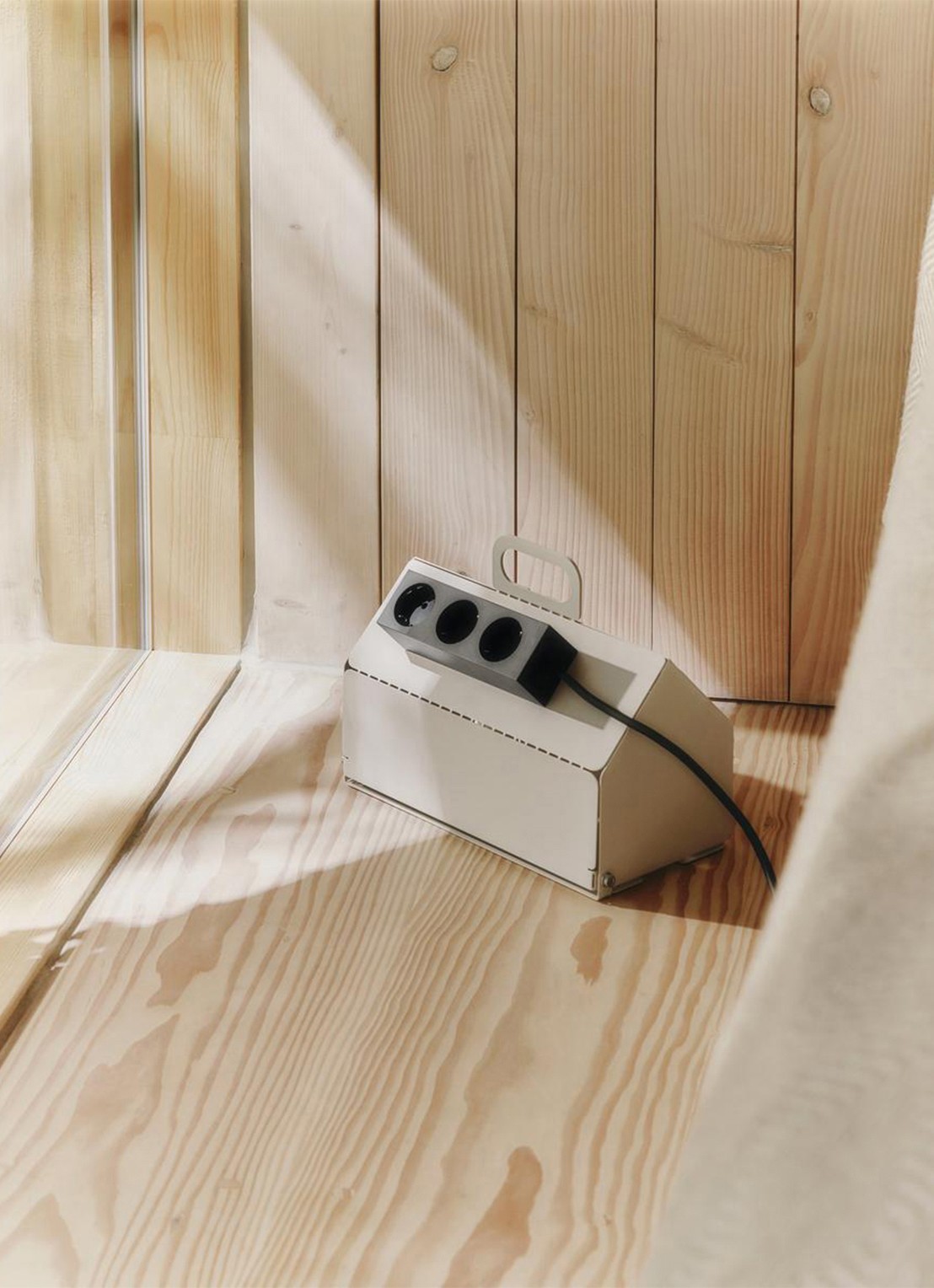 Pedestal Power Bar stekkerdoos 2 meter - detail 5 zwart
