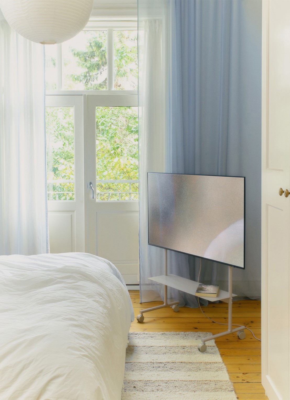 Pedestal Rover TV standaard 110 cm - voorkant 2 beige