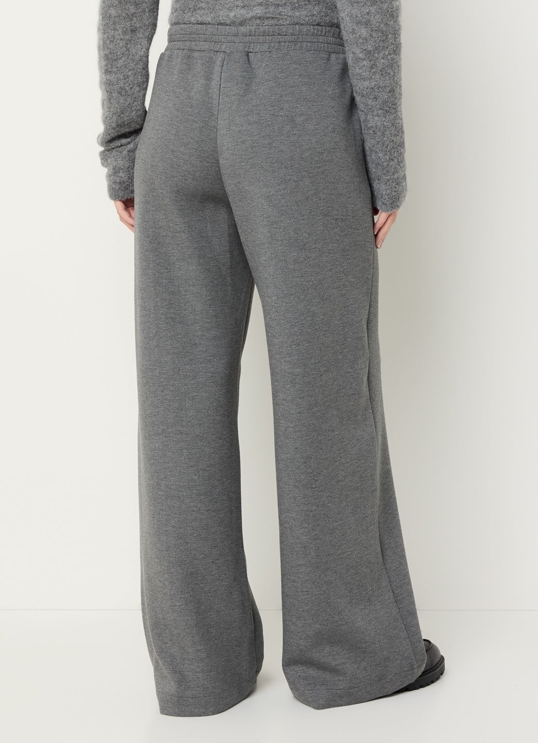 Pennyblack Attilia high waist wide fit broek met persplooi - achterkant 4 grijsmele