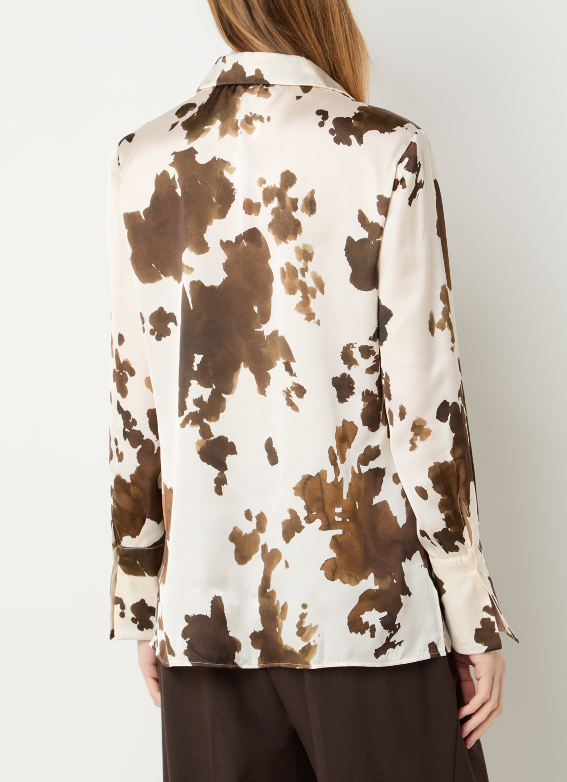 Pennyblack Balpe blouse van satijn met print - achterkant 3 hazelnootbruin