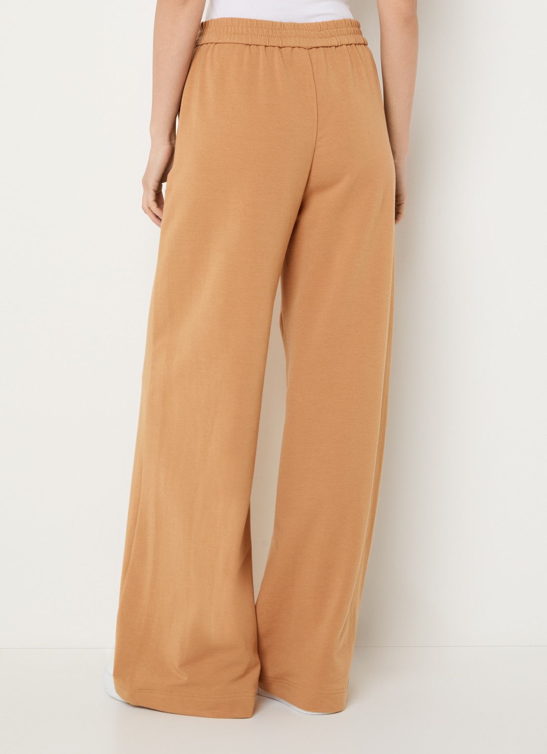 Pennyblack Coccole high waist loose fit joggingsbroek  - achterkant 4 camel