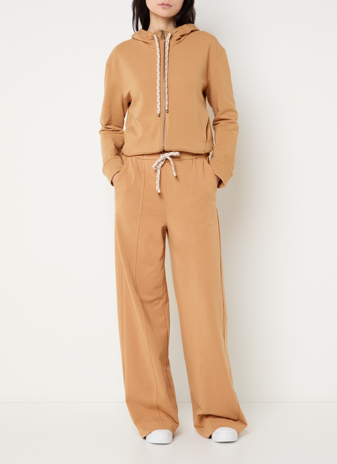 Pennyblack Coccole high waist loose fit joggingsbroek  - voorkant 2 camel