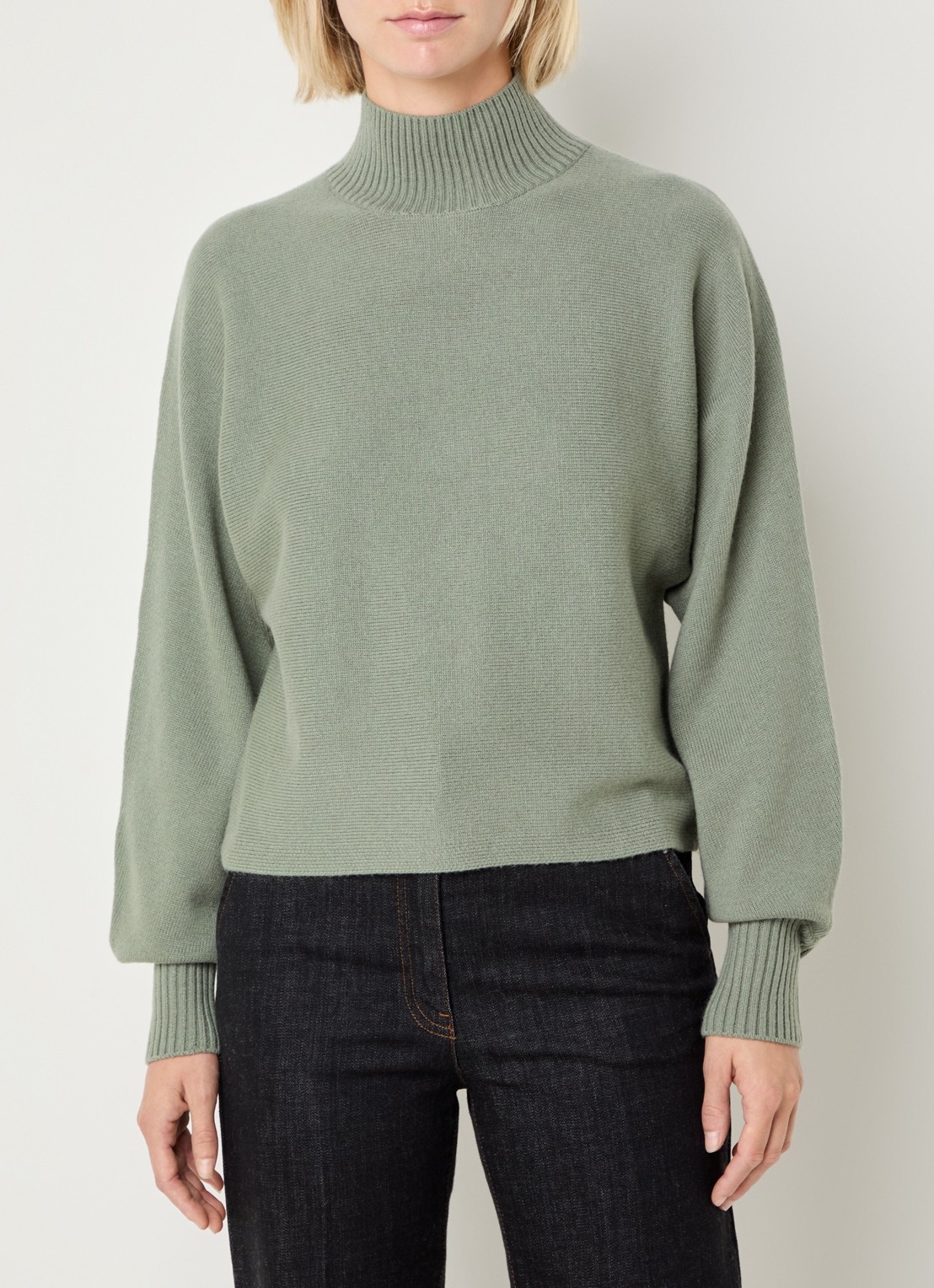 Pennyblack Freccia fijngebreide trui in wolblend met col - detail 4 legergroen