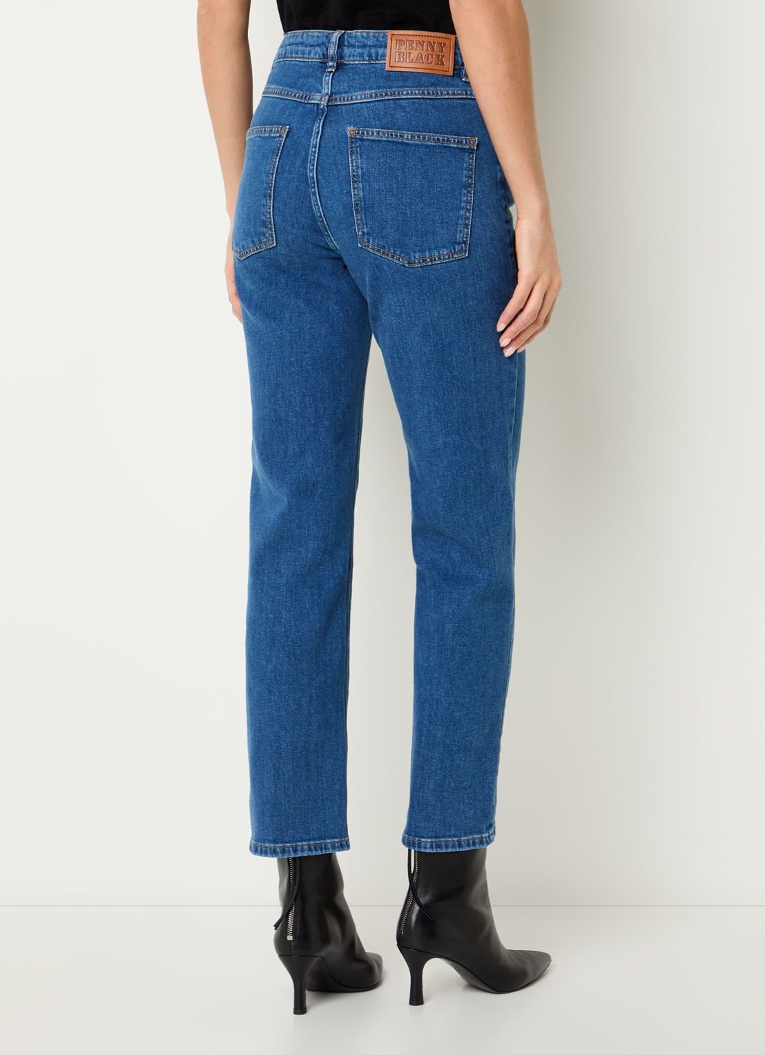 Pennyblack Regular high waist cropped slim fit jeans met medium wassing - achterkant indigo