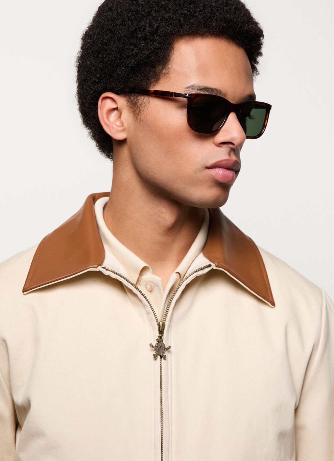Persol Renzo zonnebril PO3357S - voorkant 2 bruin
