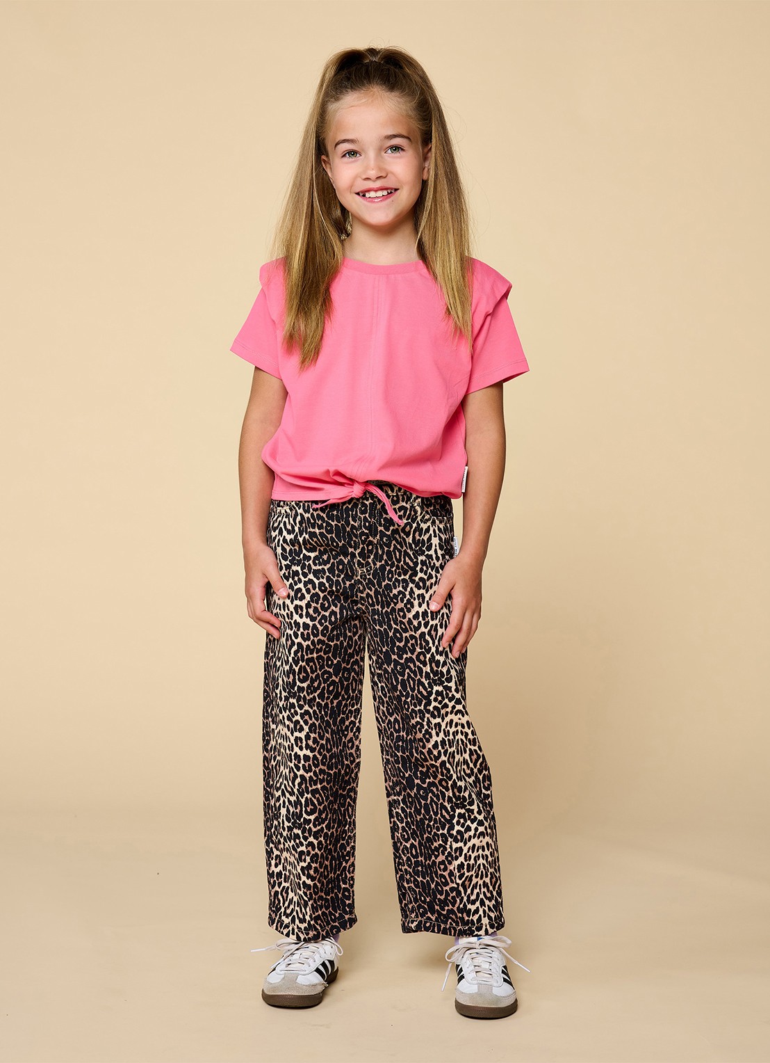 Petit Blush Balloon fit jeans met lichte wassing - voorkant 2 bruin
