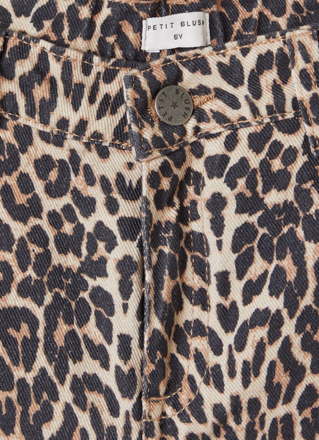 Petit Blush Balloon jeans met panterprint - detail camel