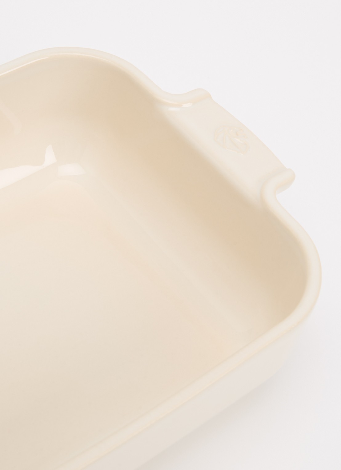 Peugeot Appolia ovenschaal 25 cm - voorkant 2 beige