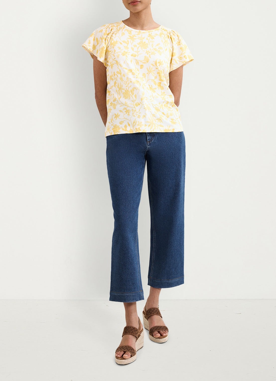 Phase Eight Adeline top met bloemenprint - voorkant 2 geel