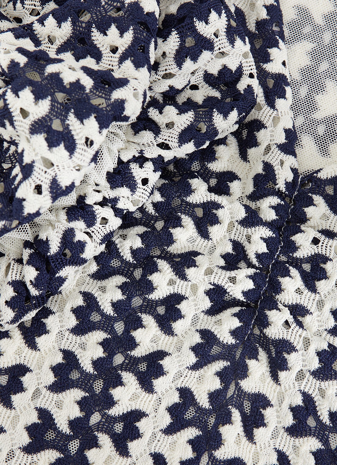 Phase Eight Alba fijngebreide top met ballonmouw - detail 6 donkerblauw
