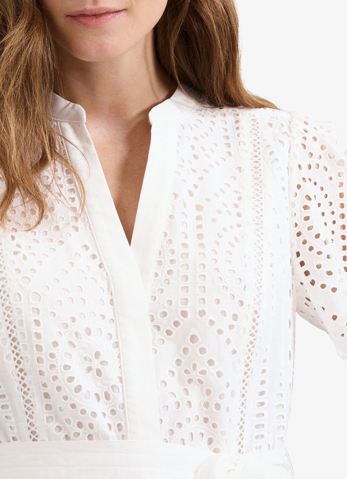 Phase Eight Aletta midi blousejurk met broderie en strikceintuur  - detail 5 wit