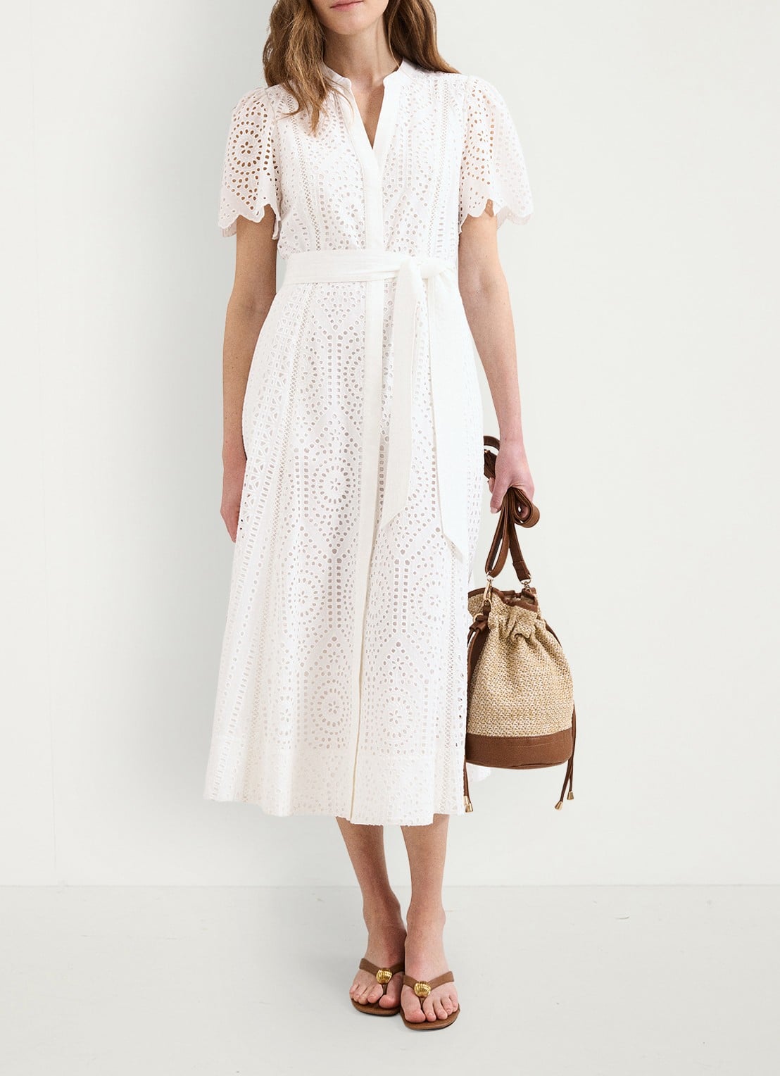 Phase Eight Aletta midi blousejurk met broderie en strikceintuur  - voorkant 2 wit