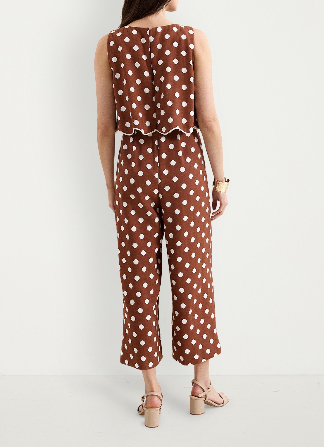 Phase Eight Alia loose fit jumpsuit met stippenprint - achterkant 8 bruin