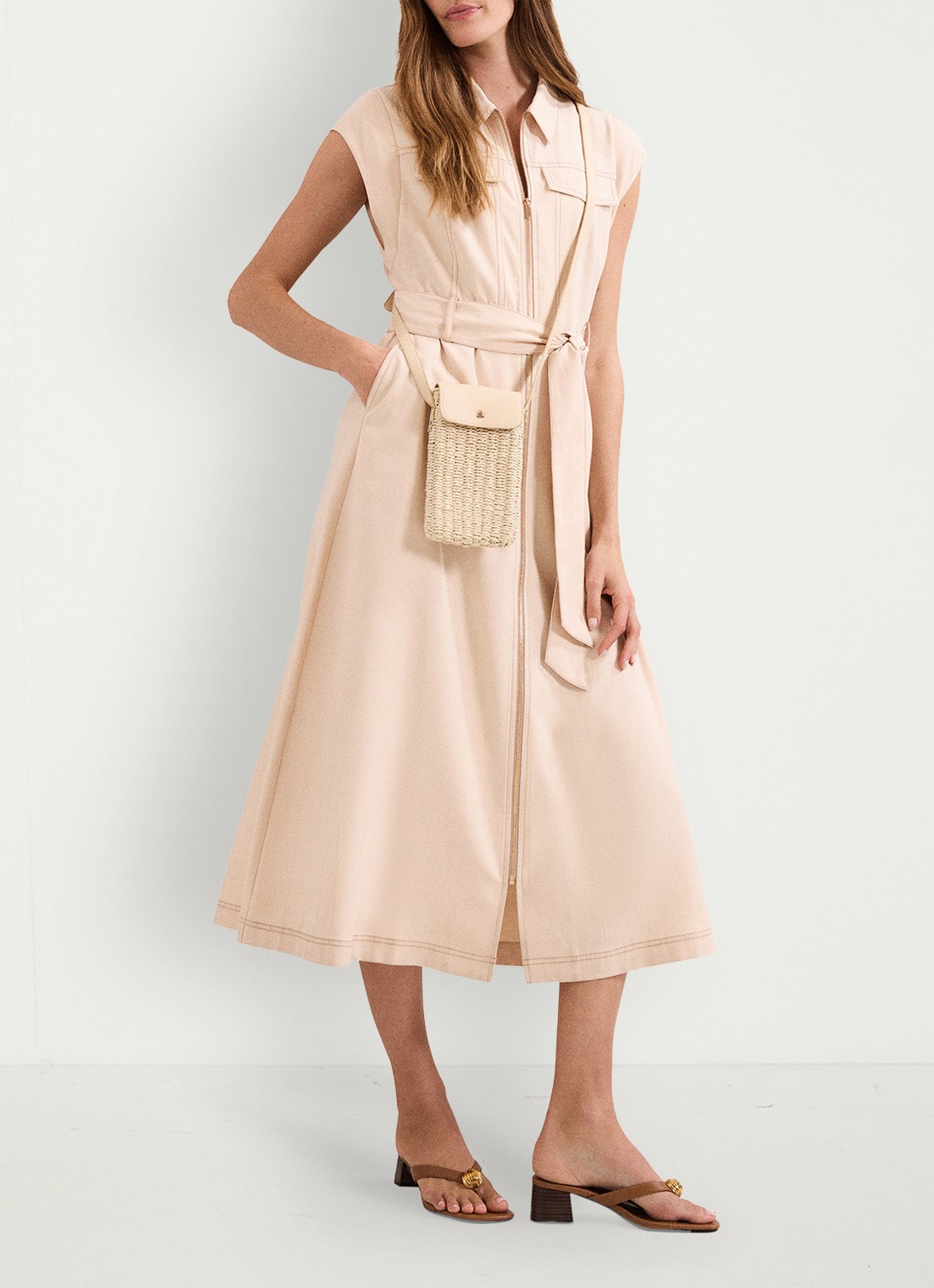 Phase Eight Alira midi jurk met strikceintuur - detail 2 creme