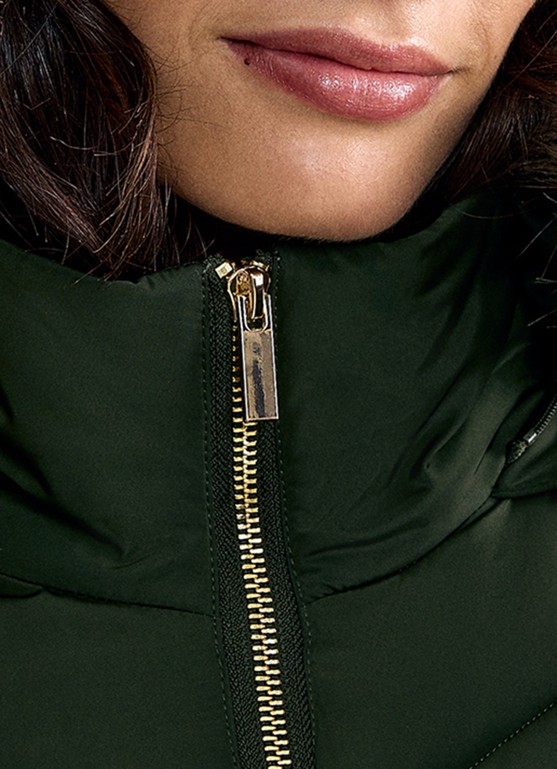 Phase Eight Amber mini gewatteerde parka met afneembare capuchon - detail 6 donkergroen