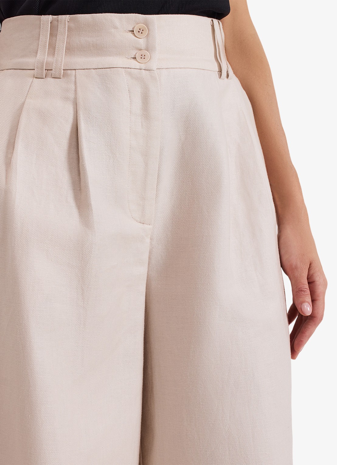 Phase Eight Amble mid waist wide fit pantalon met steekzakken - detail 4 creme