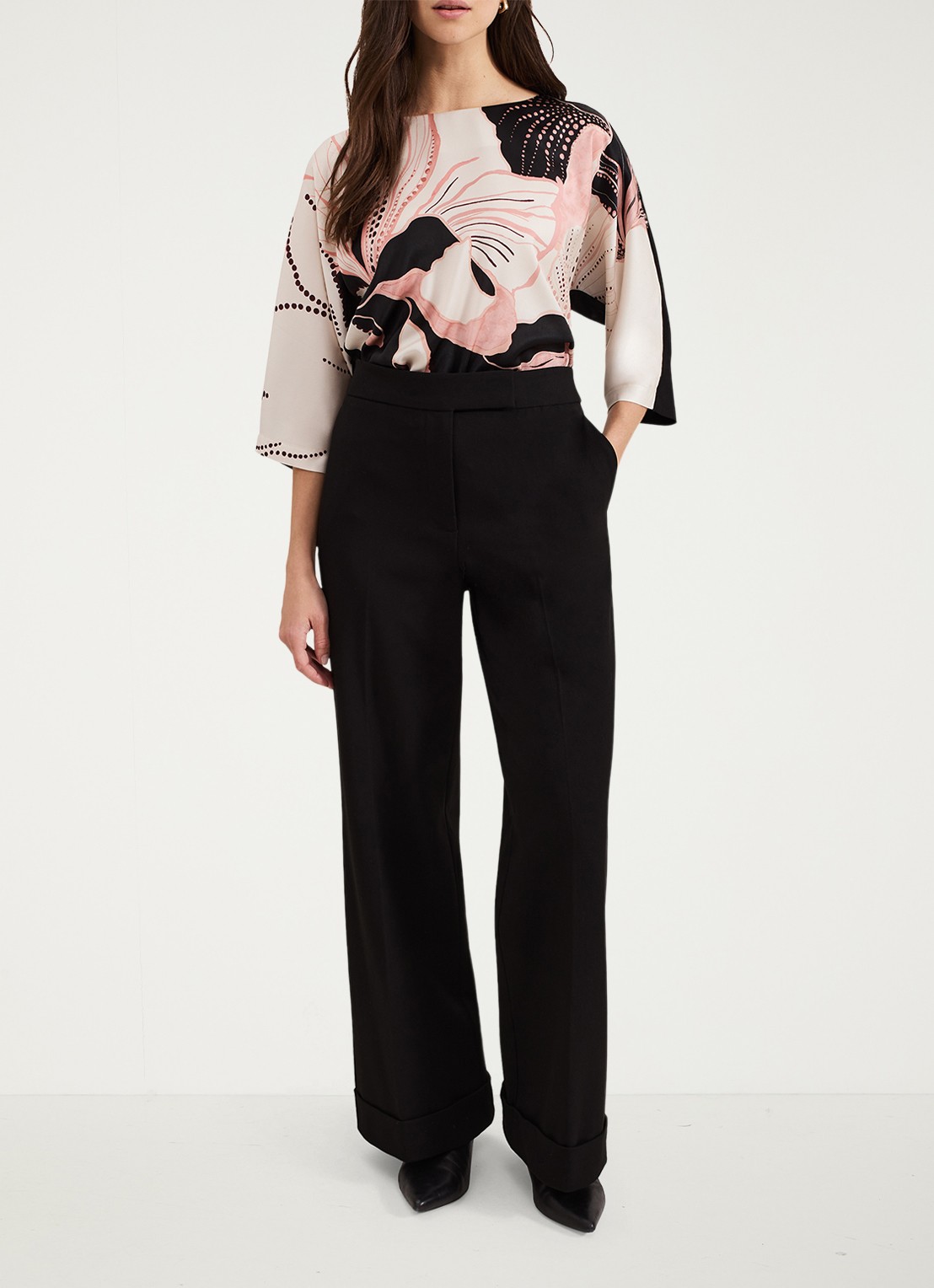 Phase Eight Antonia top met bloemenprint - voorkant 2 zwart
