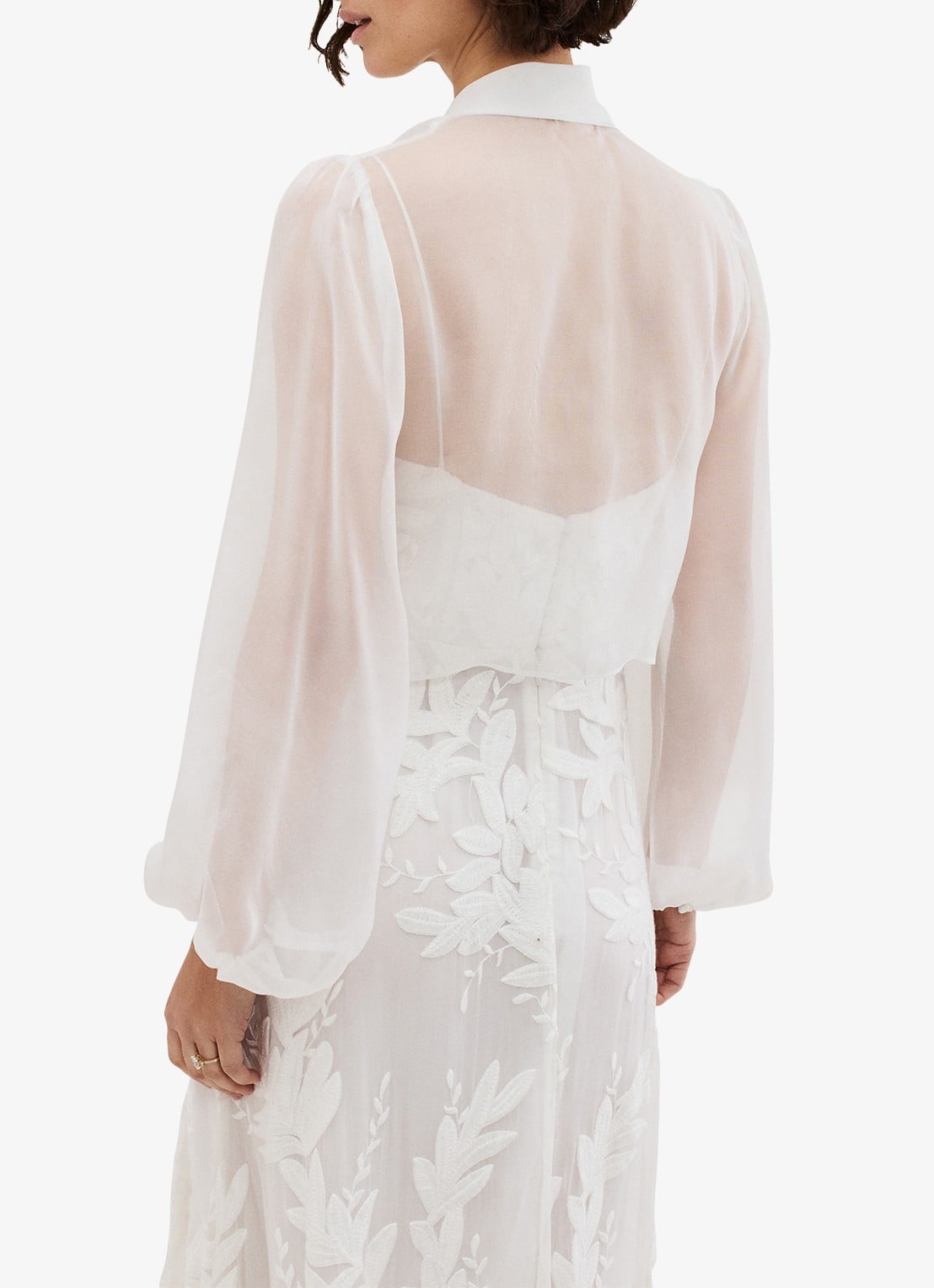 Phase Eight Arabella semi-transparant bolero van zijde - achterkant gebroken wit