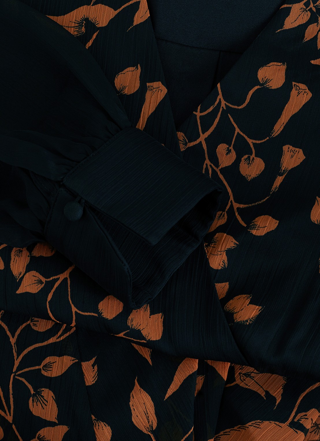 Phase Eight Arema midi wikkeljurk met bloemenprint - detail 5 zwart