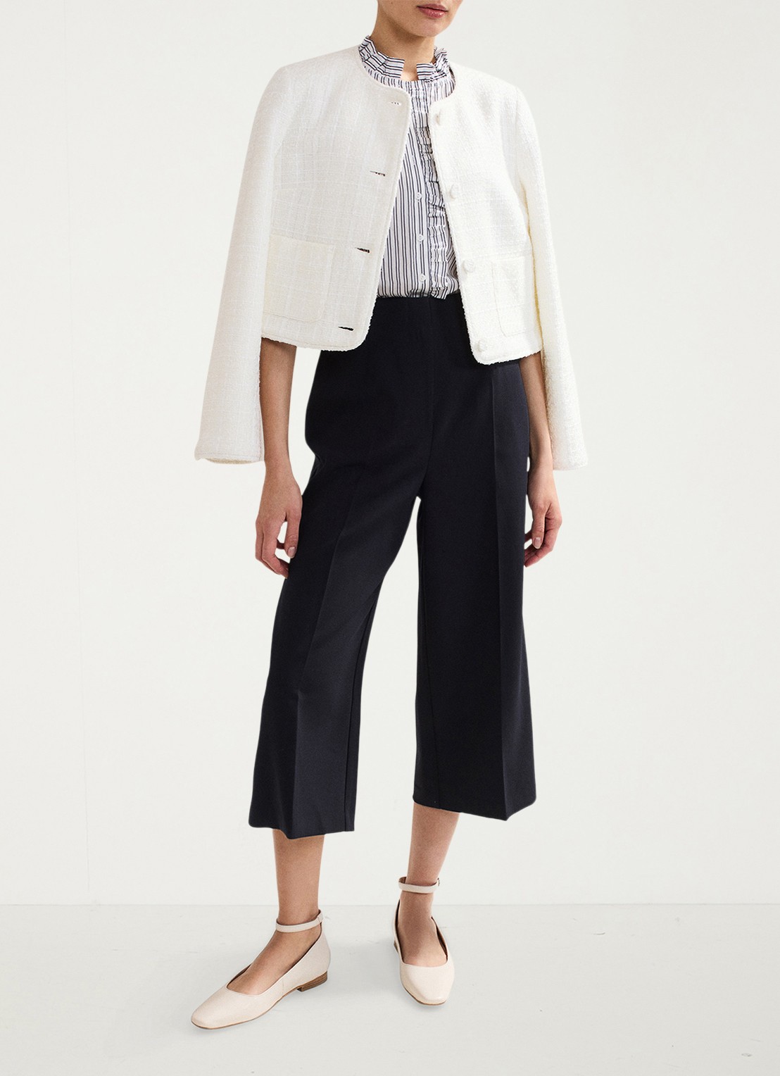 Phase Eight Ariana top met streepprint - detail 4 donkerblauw