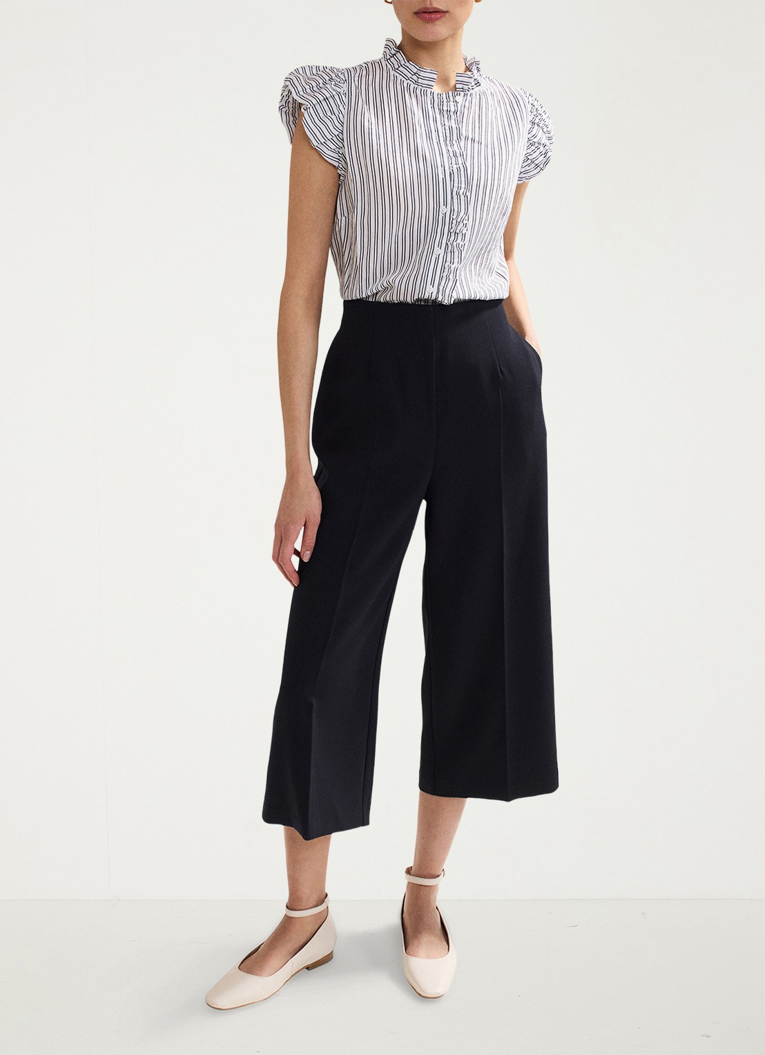 Phase Eight Ariana top met streepprint - voorkant 7 donkerblauw