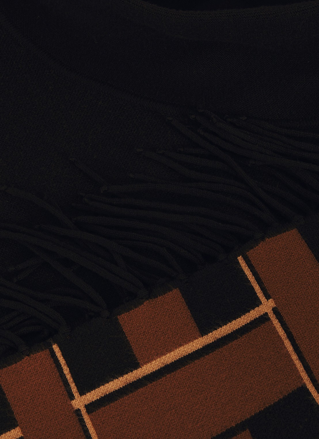 Phase Eight Athena poncho met franjes  - detail 8 zwart