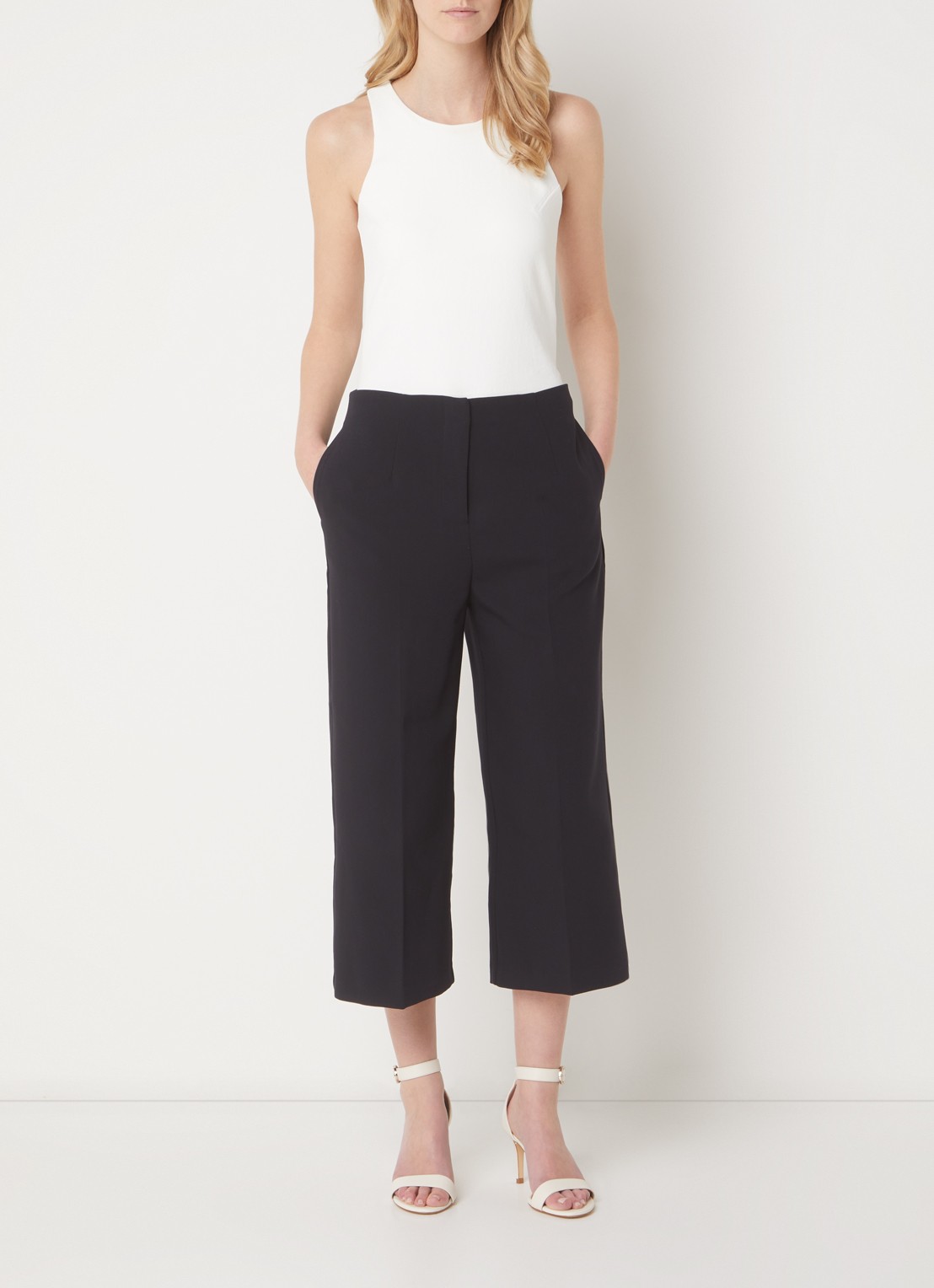 Phase Eight Aubrielle high waist cropped loose fit pantalon met steekzakken - voorkant 2 donkerblauw