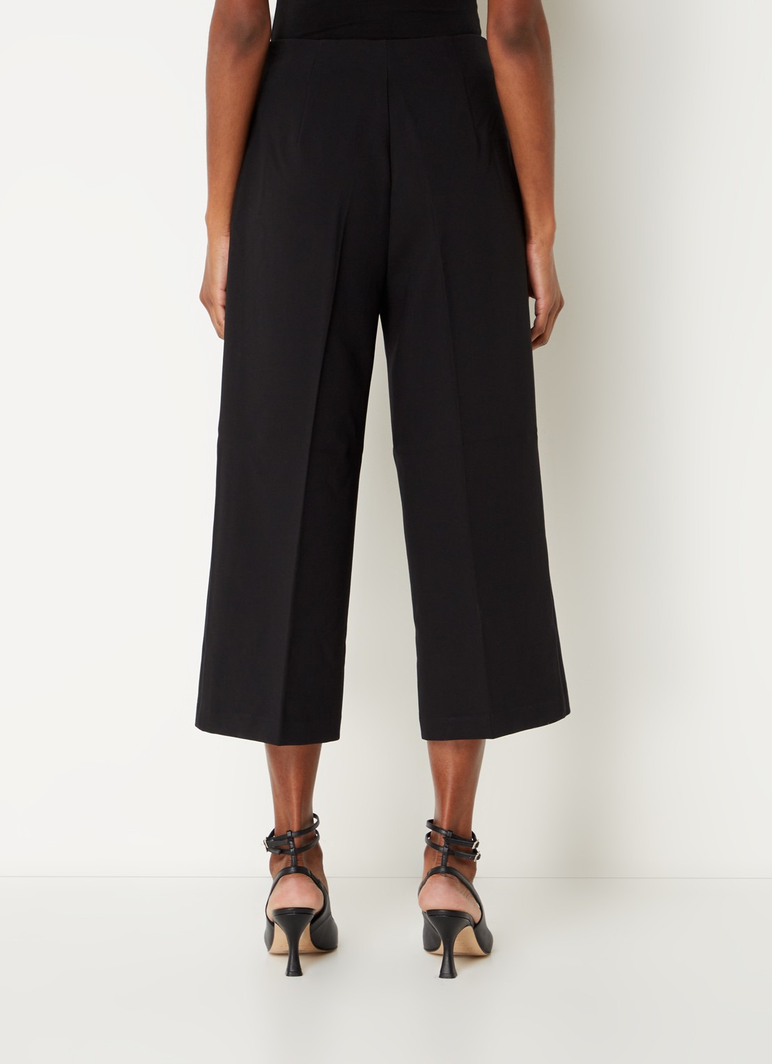 Phase Eight Aubrielle high waist wide fit culotte met steekzakken - achterkant 4 zwart