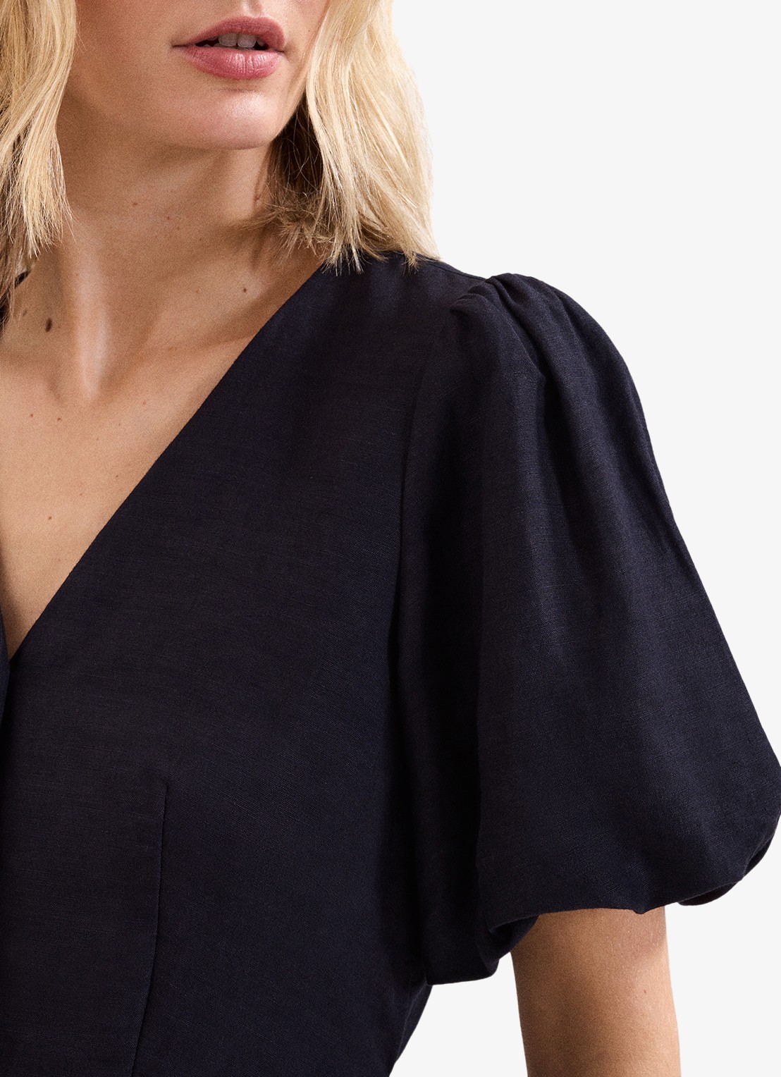 Phase Eight Audrey blouse in linnenblend - detail 2 blauw