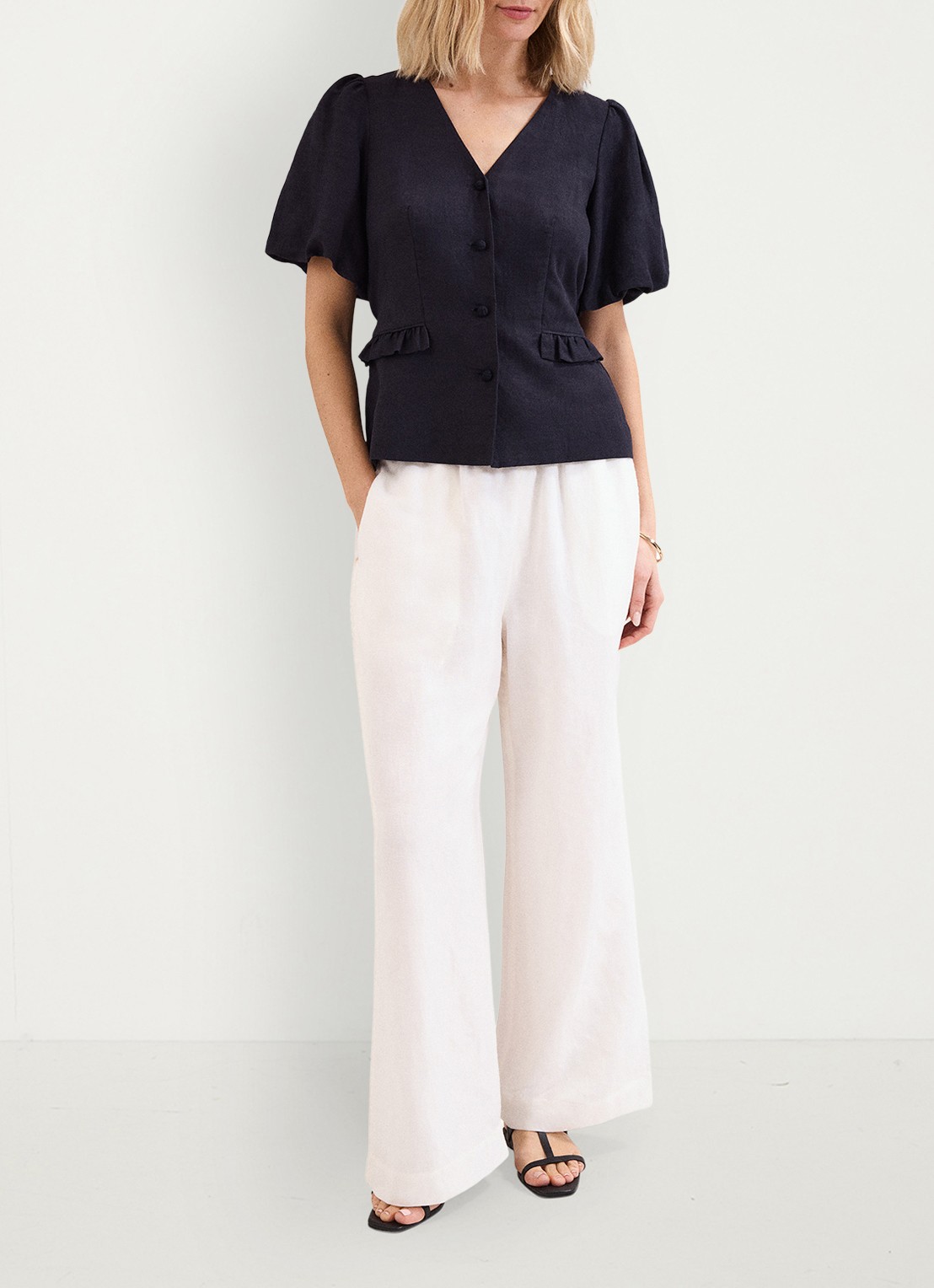 Phase Eight Audrey blouse in linnenblend - voorkant 8 blauw