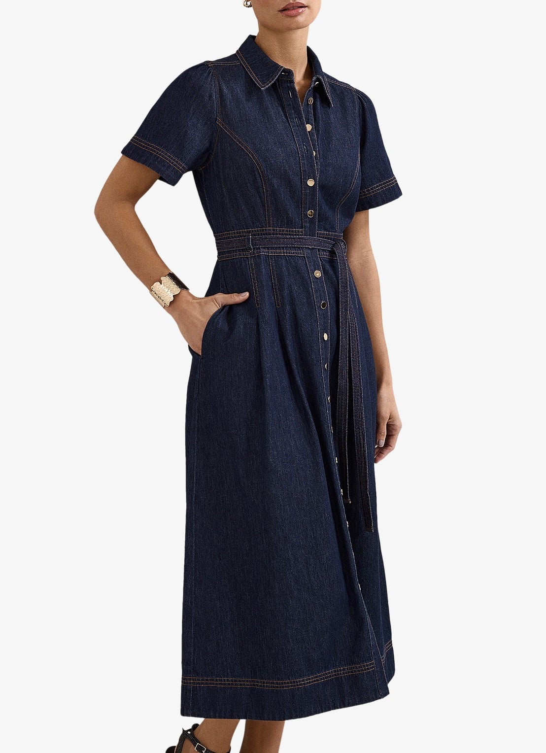 Phase Eight Aven midi blousejurk van denim met strikceintuur - detail 3 donkerblauw