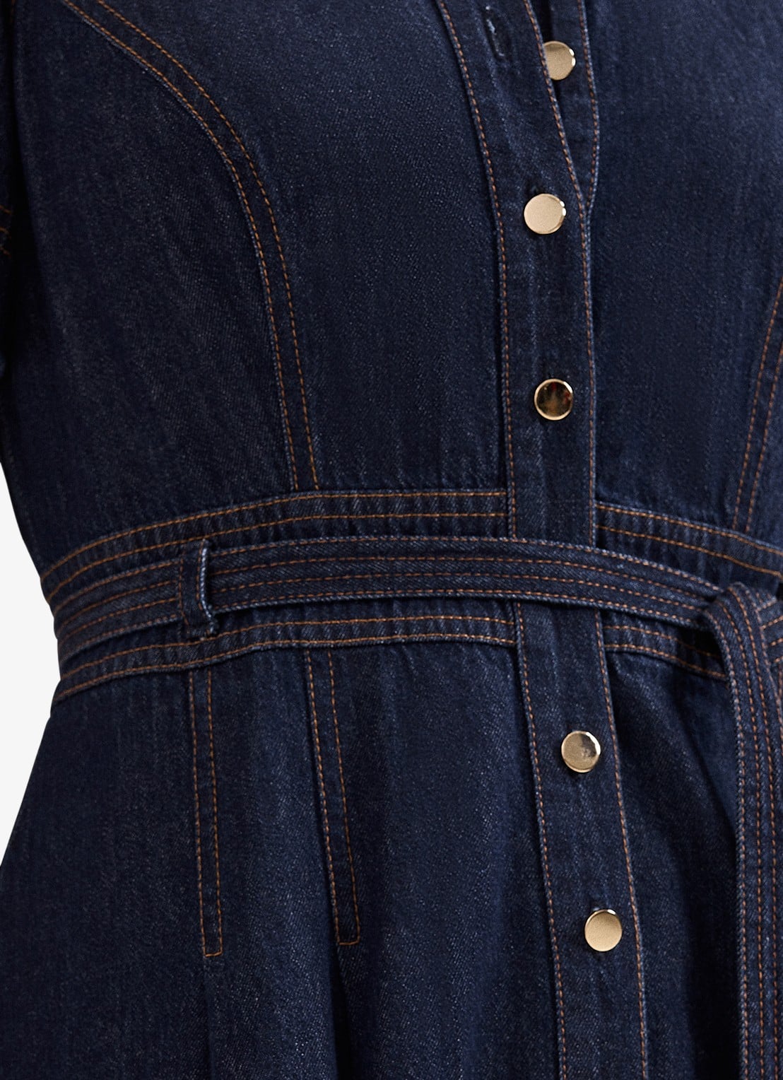 Phase Eight Aven midi blousejurk van denim met strikceintuur - detail 6 donkerblauw