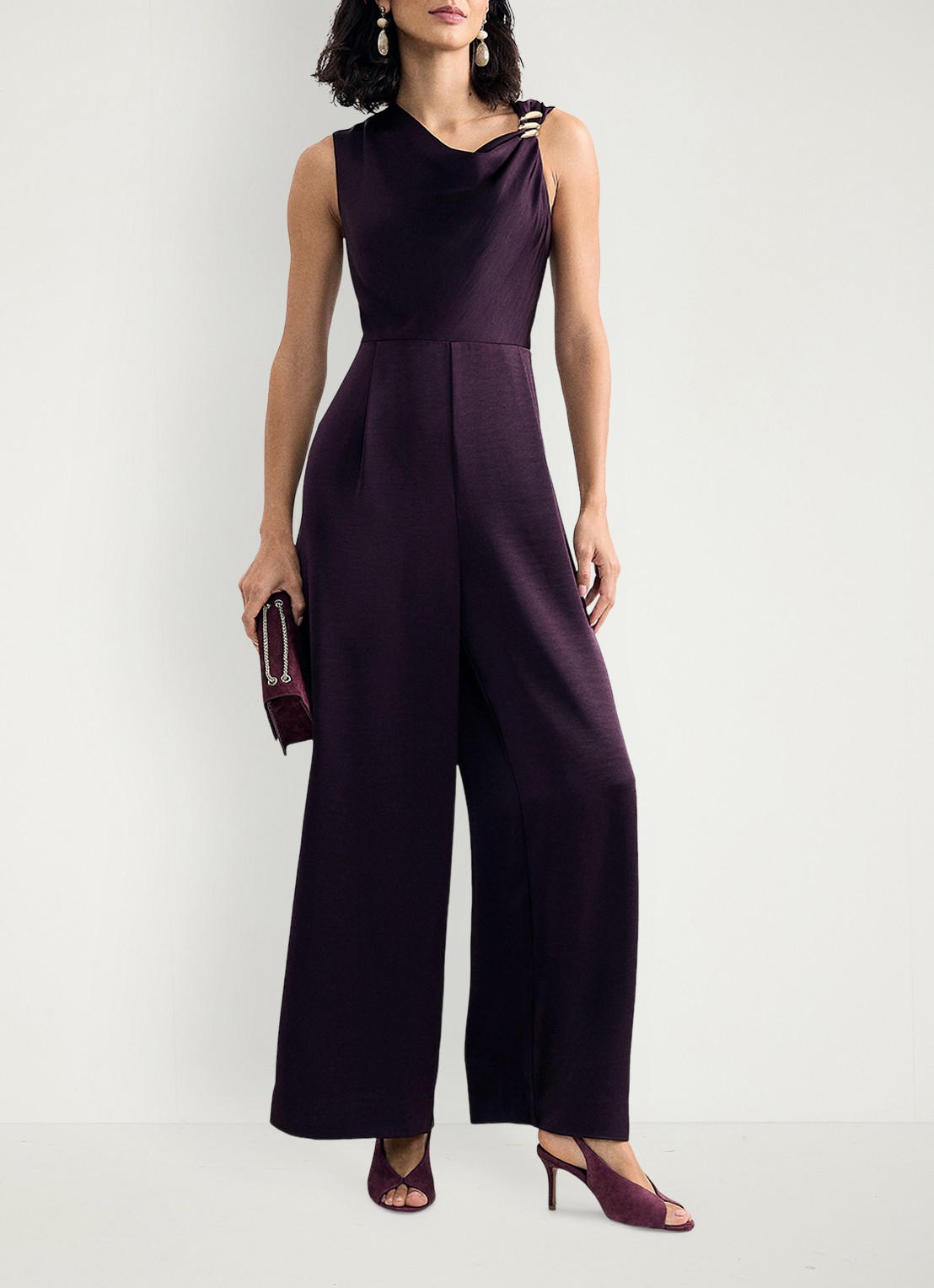 Phase Eight Avril wide leg jumpsuit met asymmetrische halslijn - voorkant 8 paars