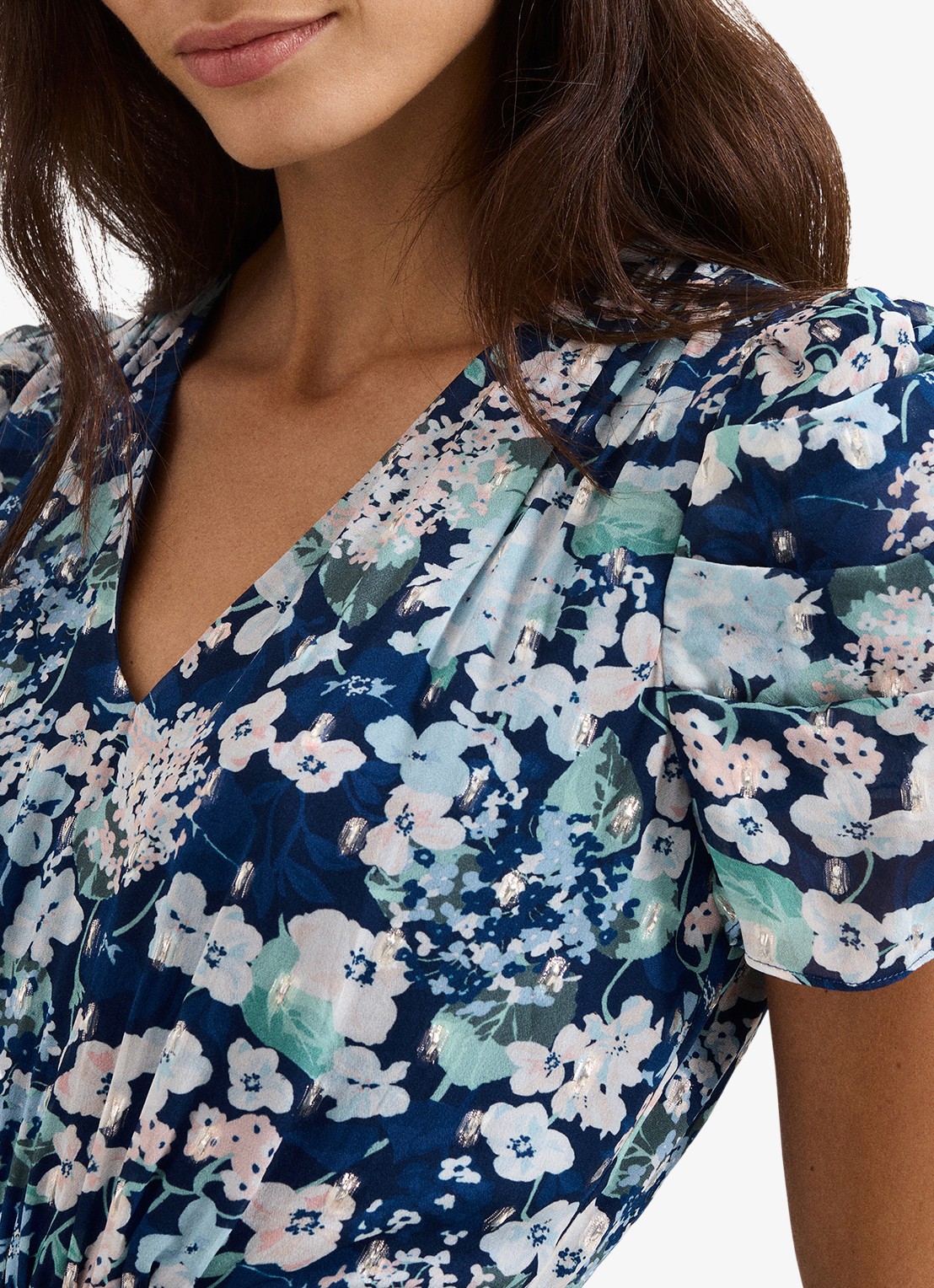 Phase Eight Azalea midi jurk met bloemenprint en strikceintuur - detail 5 donkerblauw