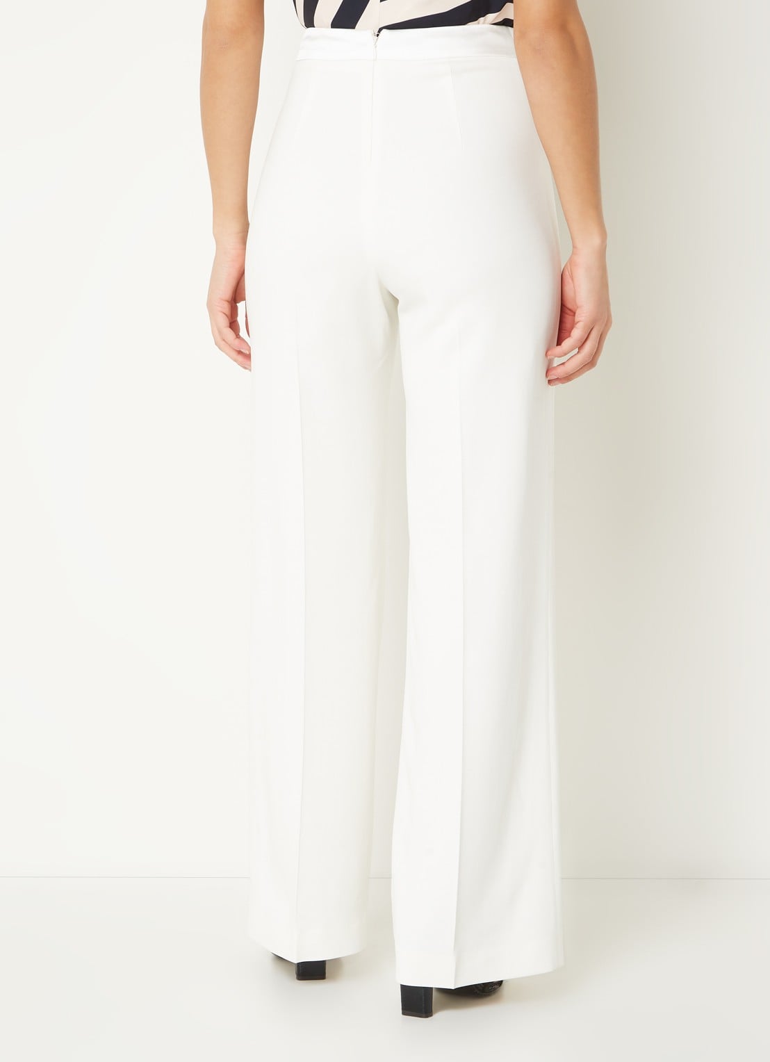 Phase Eight Beatriz high waist straight fit pantalon met stretch - achterkant gebroken wit