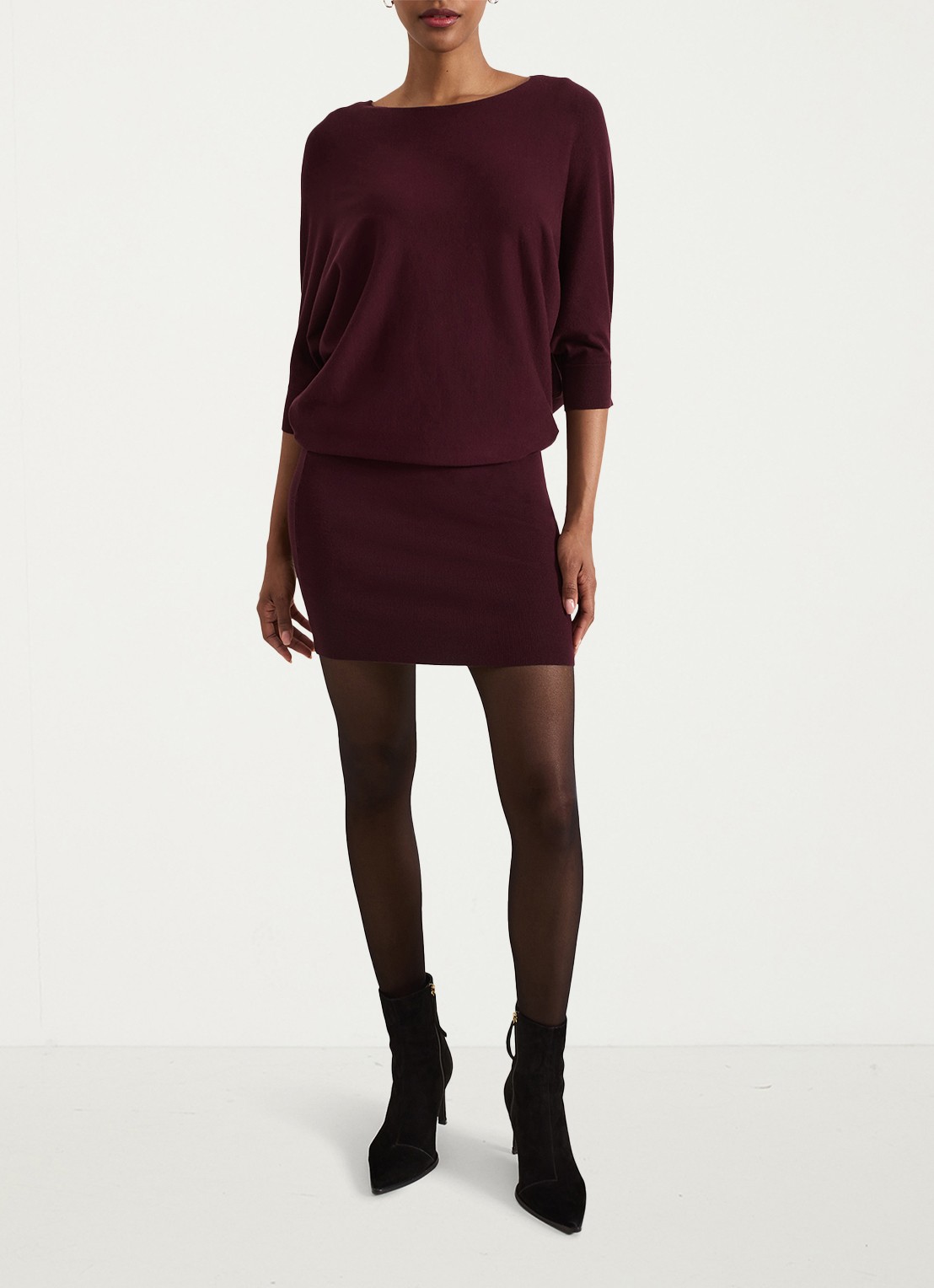 Phase Eight Becca mini fijngebreide jurk met vleermuismouw - voorkant 2 bordeauxrood