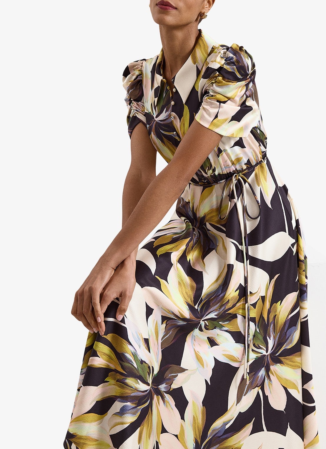 Phase Eight Bella midi blouse jurk met bloememprint - detail 5 zwart