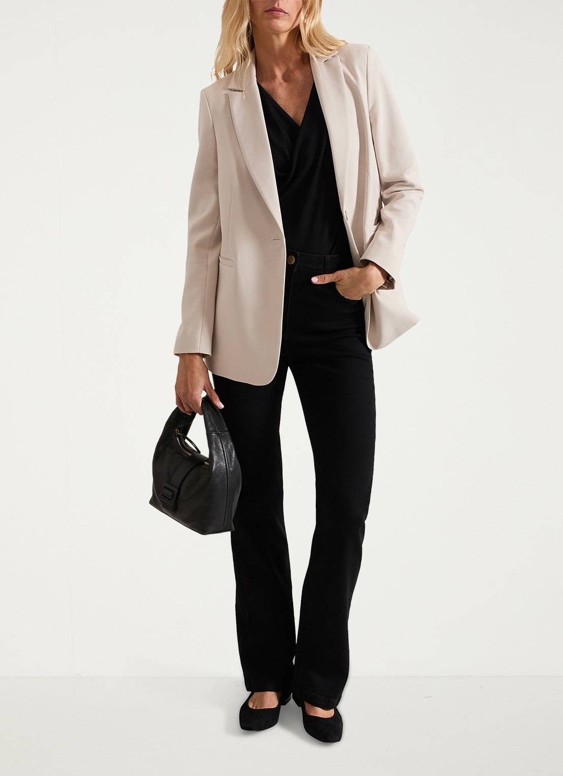 Phase Eight Belle blazer met paspelzakken - voorkant 7 creme