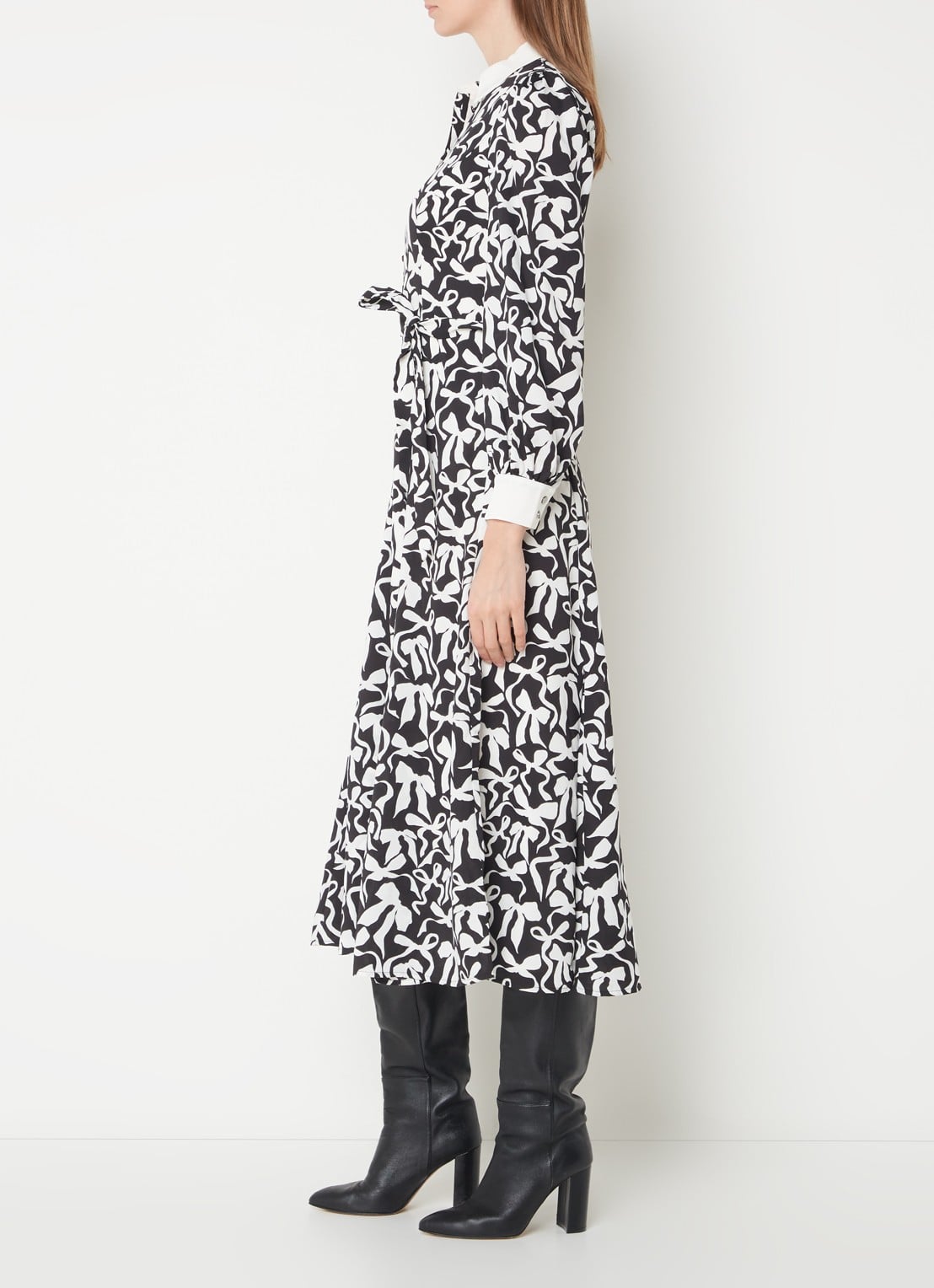 Phase Eight Bonnie midi blousejurk met print en strikceintuur  - voorkant 2 zwart