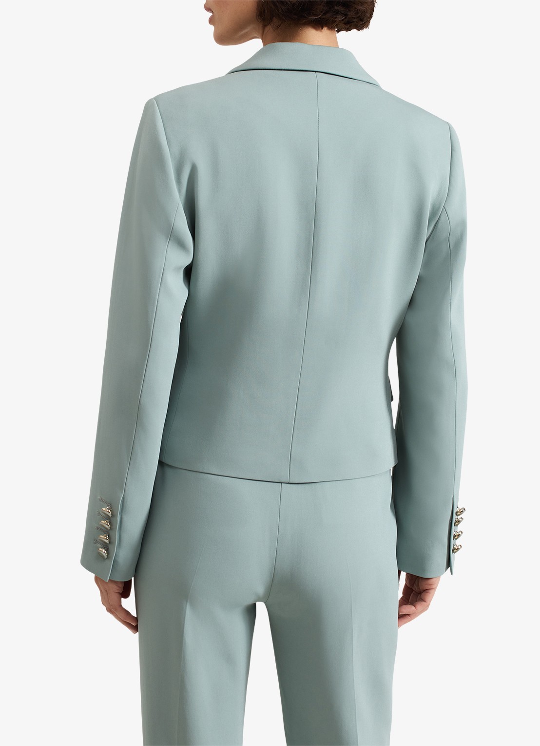 Phase Eight Bowen cropped blazer met klepzakken - achterkant lichtblauw
