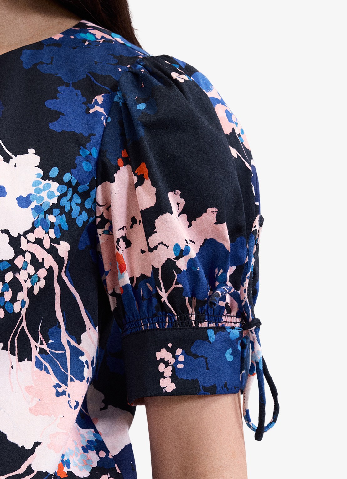 Phase Eight Caris blouse met bloemenprint - detail 2 donkerblauw