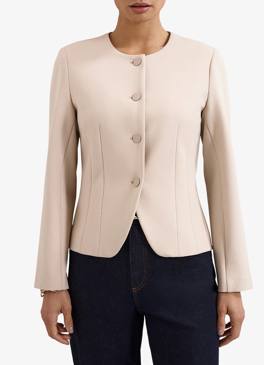 Phase Eight Carla jack met ronde hals - detail 3 creme