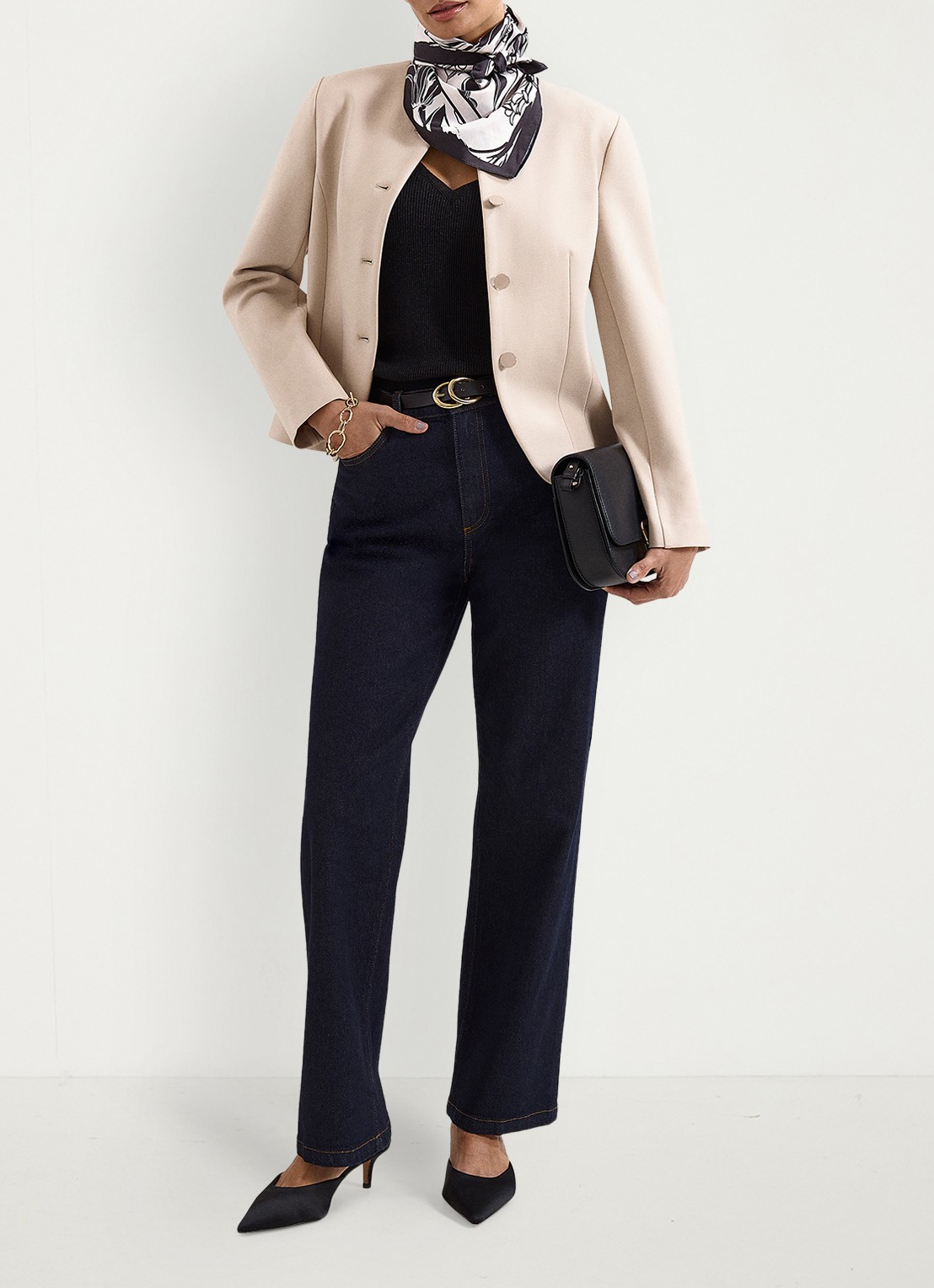 Phase Eight Carla jack met ronde hals - voorkant 2 creme