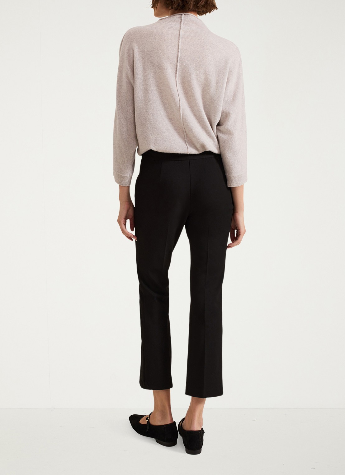 Phase Eight Carly mid waist cropped straight fit broek - achterkant 3 zwart
